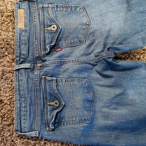 Levis womens 8m 546 jeans